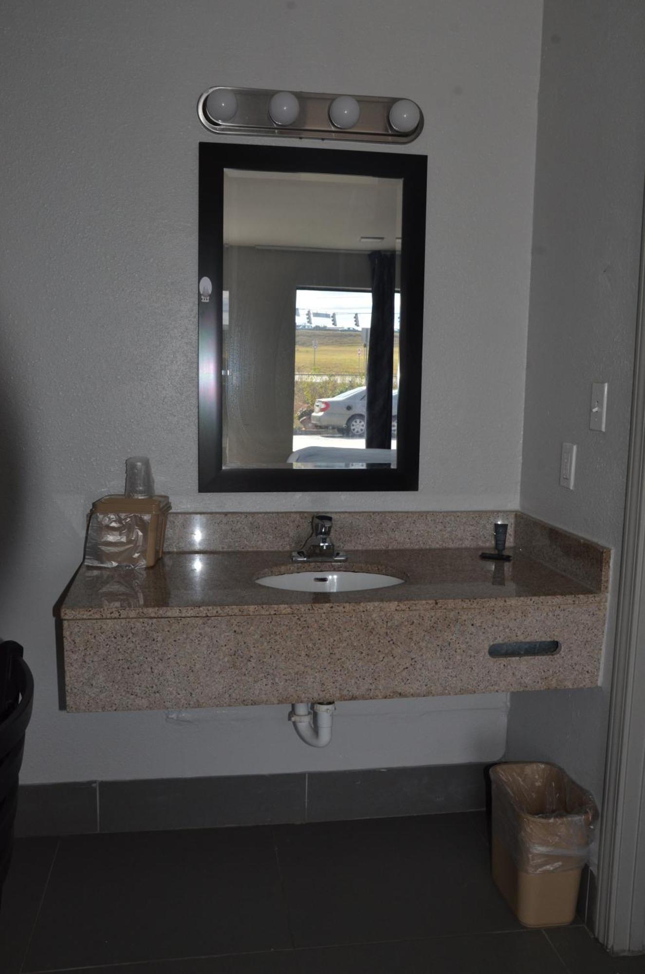 My Home & Suites Covington Extérieur photo
