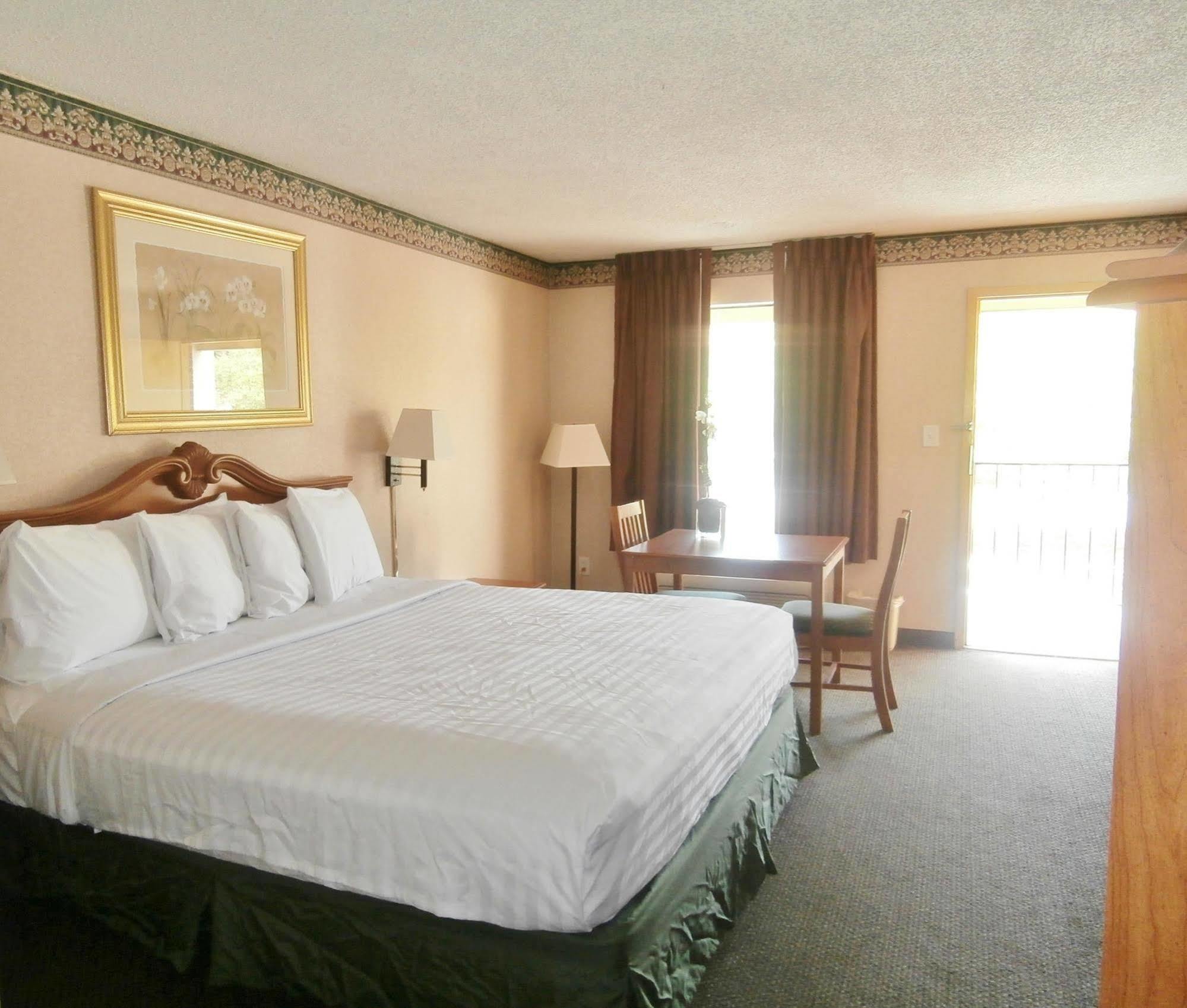 My Home & Suites Covington Extérieur photo