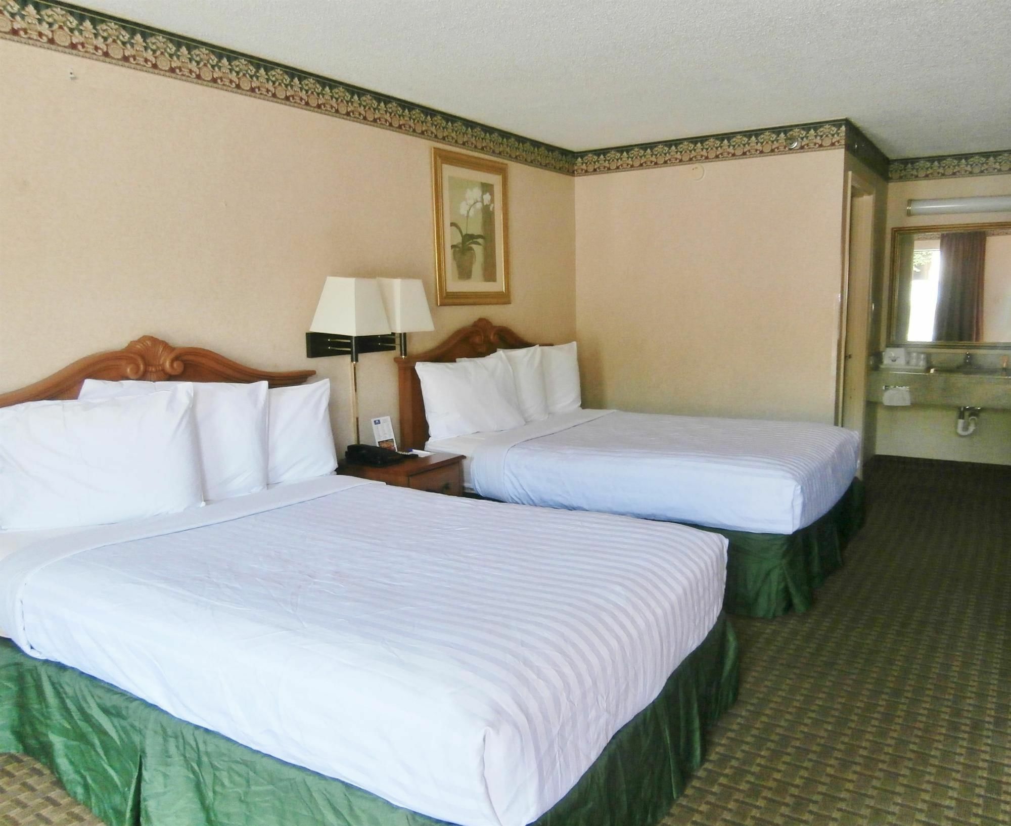 My Home & Suites Covington Extérieur photo